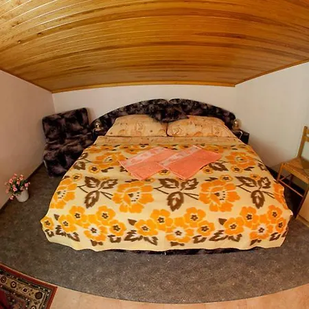 Karst Pensjonat 3*