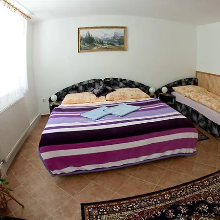 Karst Pensjonat 3*